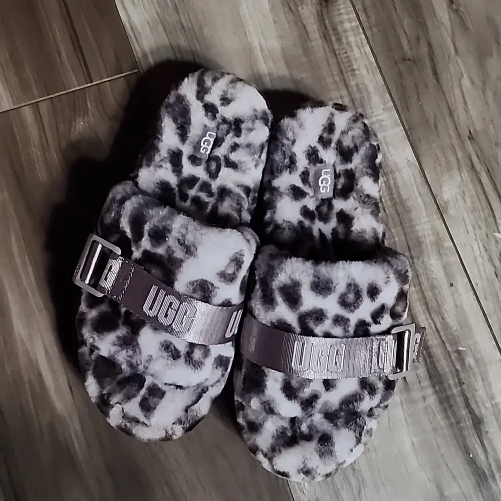 UGG Fluffita Fur Platform Slide Sandals Panther Print Sheepskin Adjustable - Picture 5 of 5